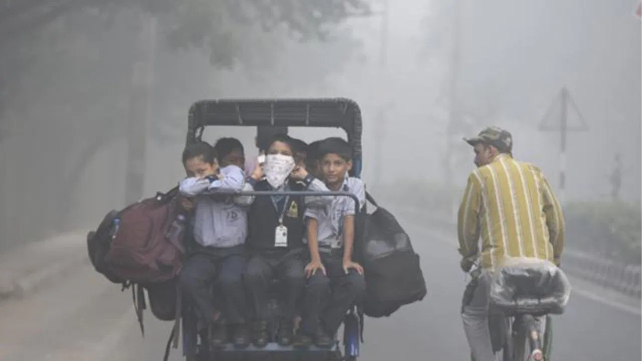 Delhi Air Pollution Crisis Primary Schools to Remain Shut Until November 10 P.C. PardaPhash