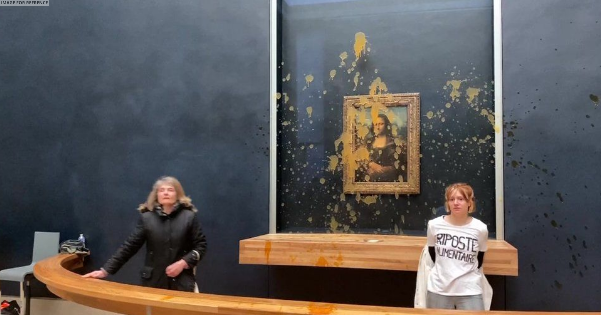 Protesters throw soup at da Vinci painting P.C. First India